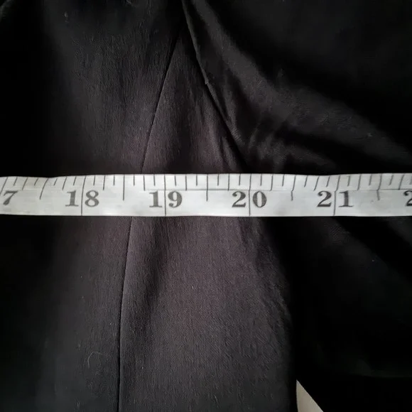 Lane Bryant black the Bryant Blazer one button with stretch Womens size 16 Black - Picture 8 of 8